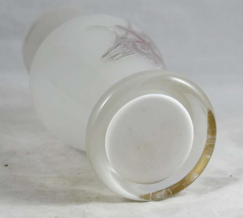 Opaque - Vase - Flower Motif - Gorgeous!