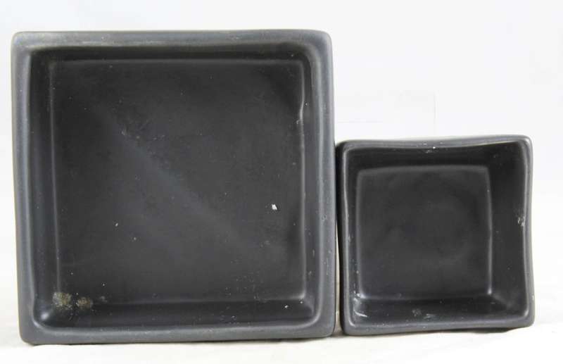 Pair trinket bowls