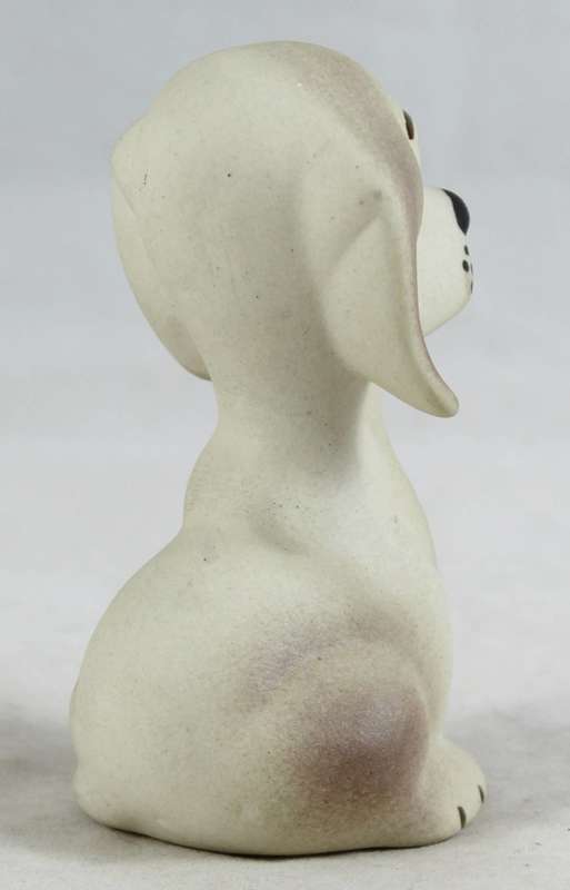 Seated Puppy - Beautiful!