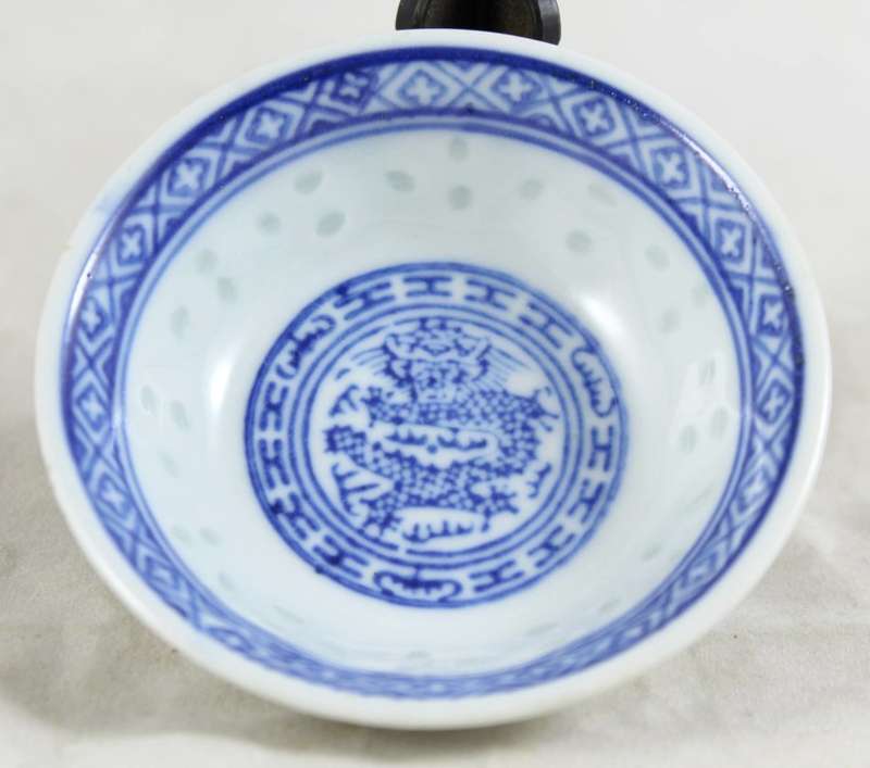 Chinese Porcelain - Small Condiment Bowl - Beautiful!