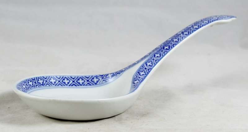 Chinese Porcelain - Blue & White - Large Serving Spoon - Beautiful!