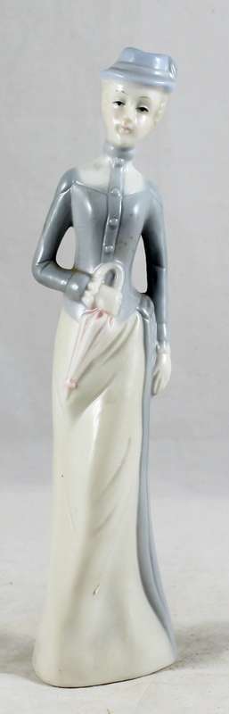 Porcelain figurine - elegant lady