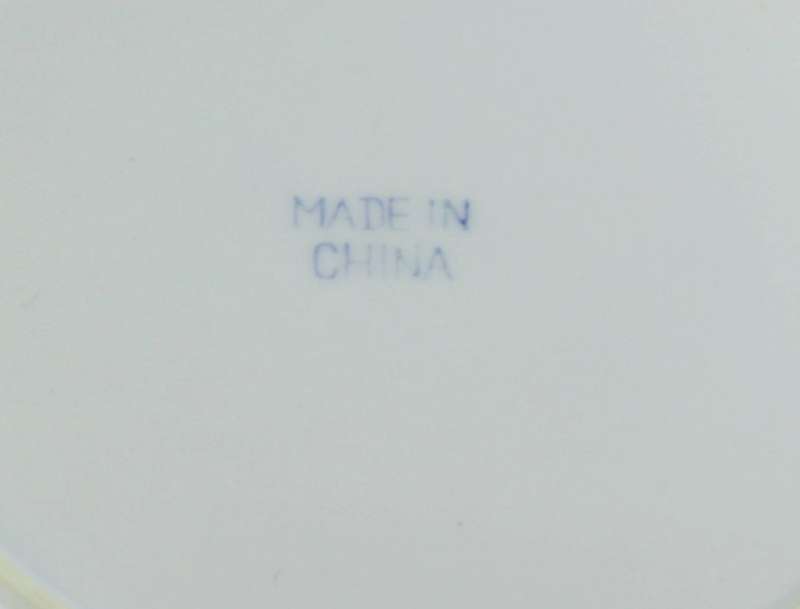 Chinese - Dinner Plate - Blue & White - Beautiful! - Bid Now!!!