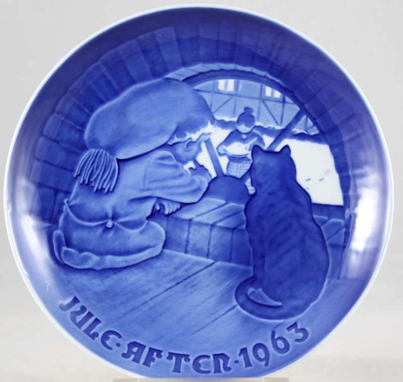 Copenhagen - Porcelain Wall Plate - Julegroden 1963