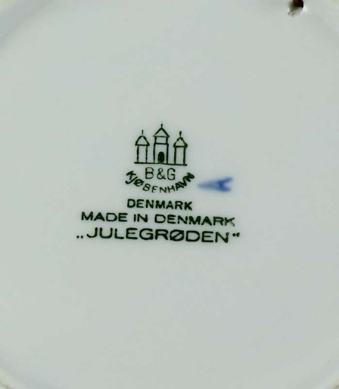 Copenhagen - Porcelain Wall Plate - Julegroden 1963