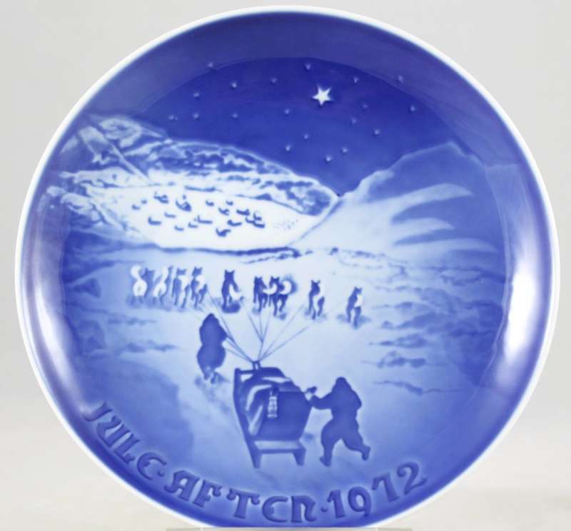 Copenhagen - Porcelain Wall Plate - Christmas In Greenland 1972