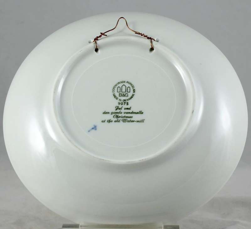 Copenhagen - Porcelain Wall Plate - Christmas At The Old Water Mill 1975