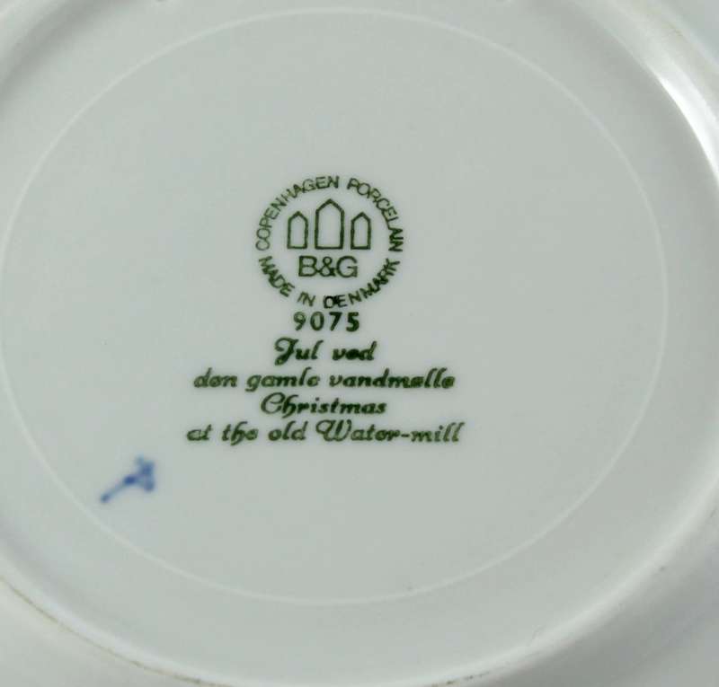 Copenhagen - Porcelain Wall Plate - Christmas At The Old Water Mill 1975