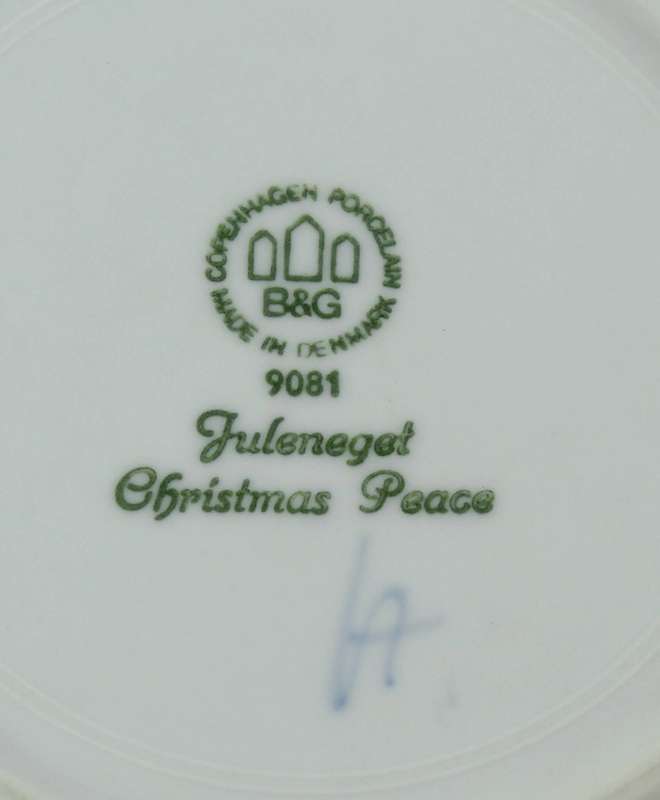 Copenhagen - Porcelain Wall Plate - Christmas Peace 1981