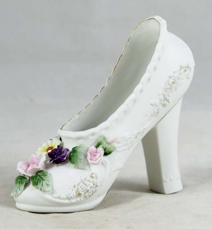 Balboa - High Heel Shoe - Embossed Flowers - Gorgeous! - Bid Now!!