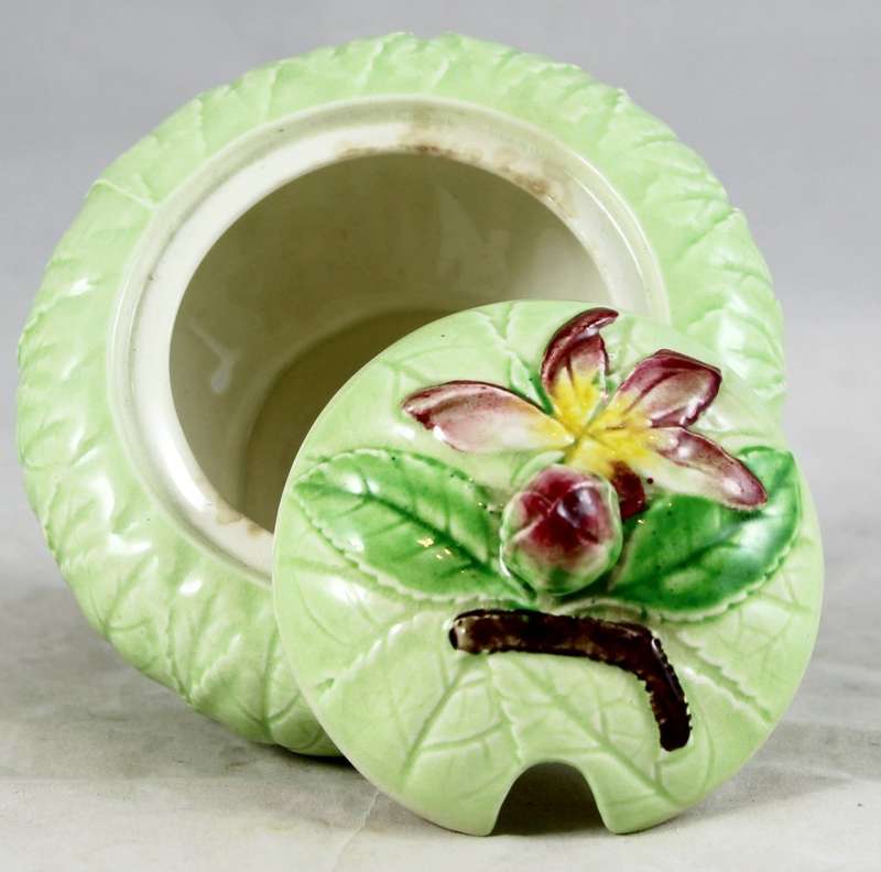 Carlton Ware - Australian design - lidded sugar bowl