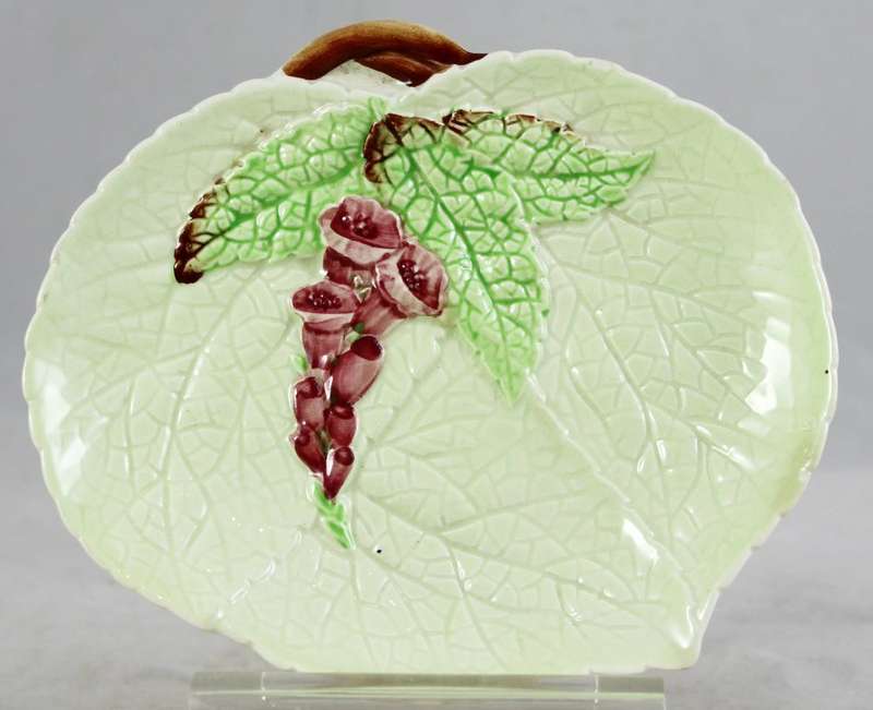 Carlton Ware - Australian design - green leaf shaped trinket dish