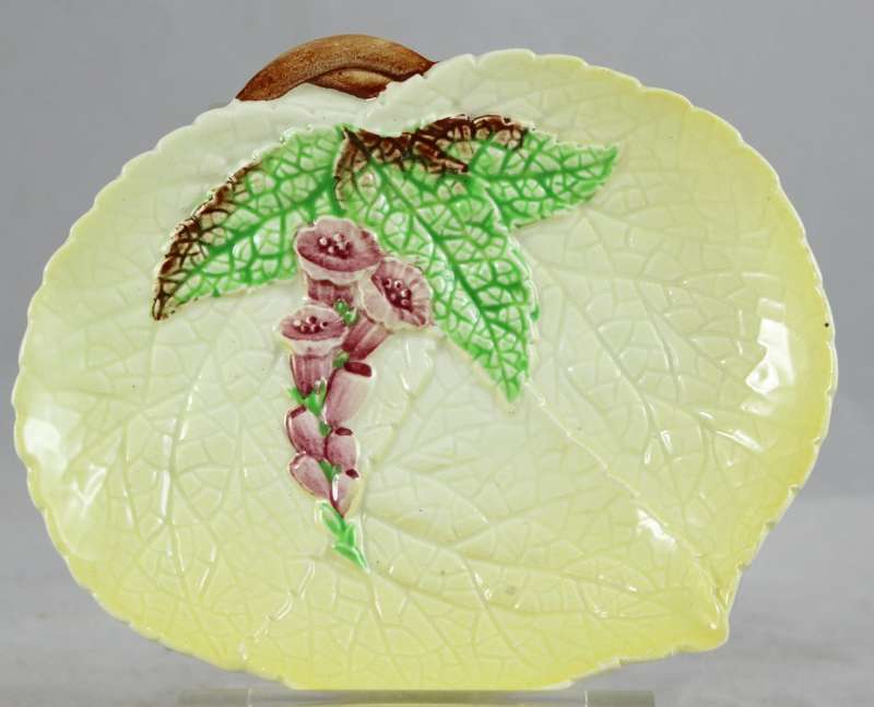 Carlton Ware - Australian design - yellow leaf shaped trinket dish