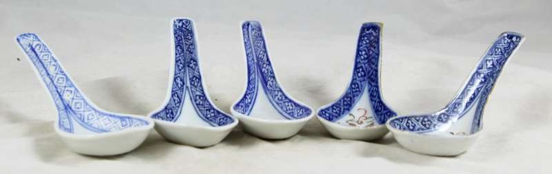 Chinese - Soup Spoons - Collection of 5 - Beautiful!