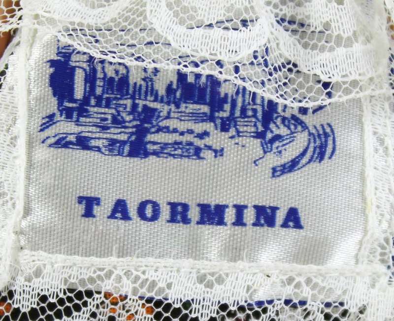 Taormina - traditionally dressed doll