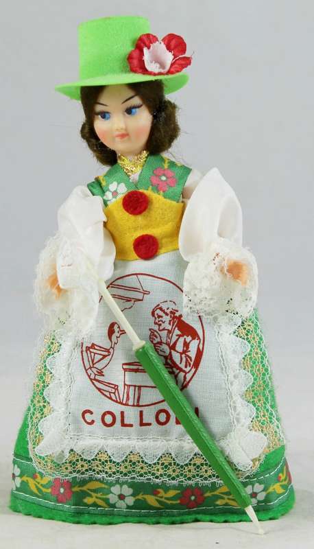 Collodi doll with umbrella