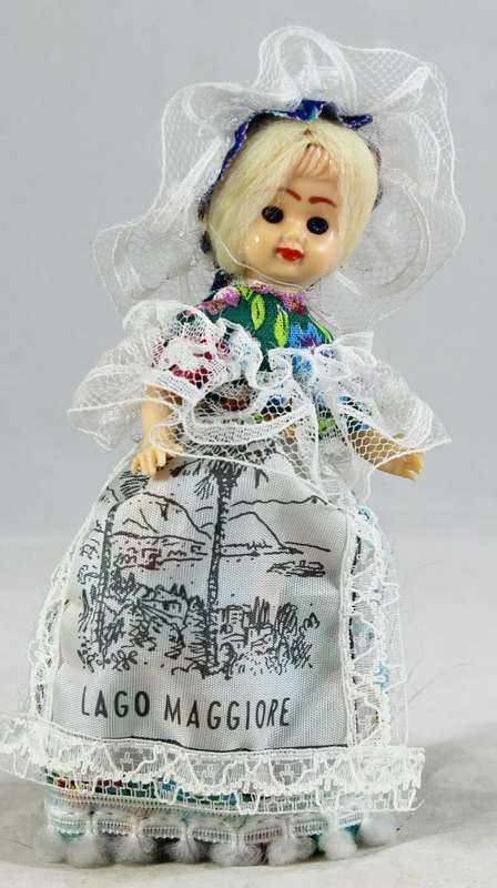 Lago Maggiore - traditional dress doll