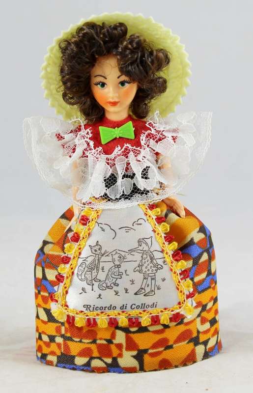Ricordo di Collodi traditional dress doll