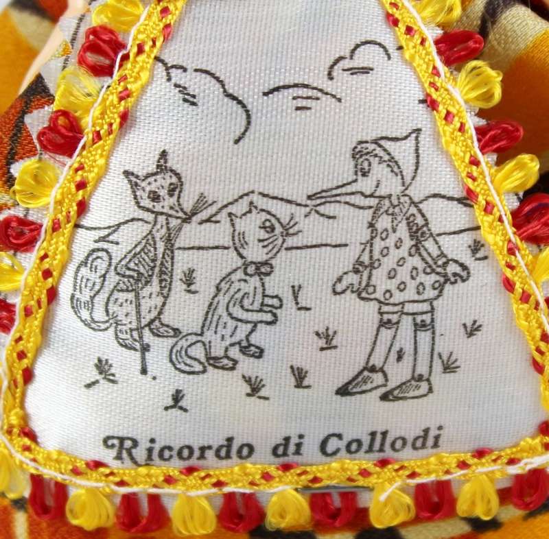 Ricordo di Collodi traditional dress doll