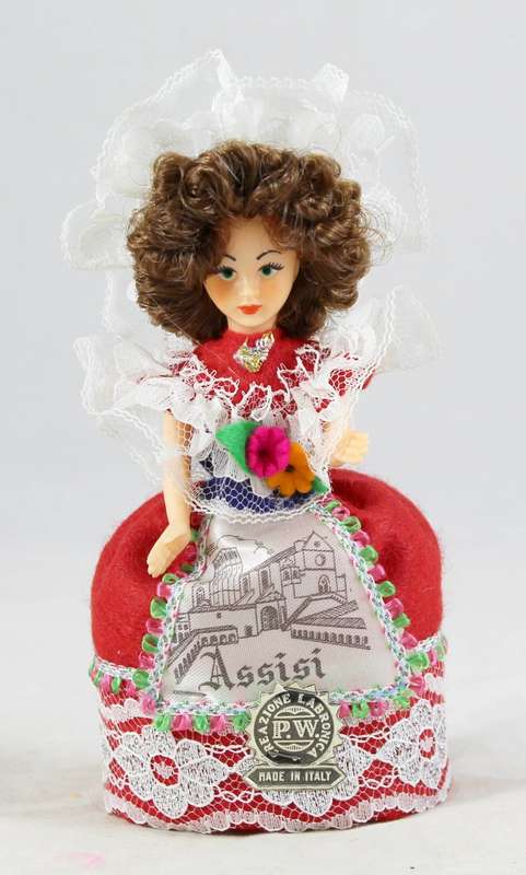 Assisi traditional dress doll