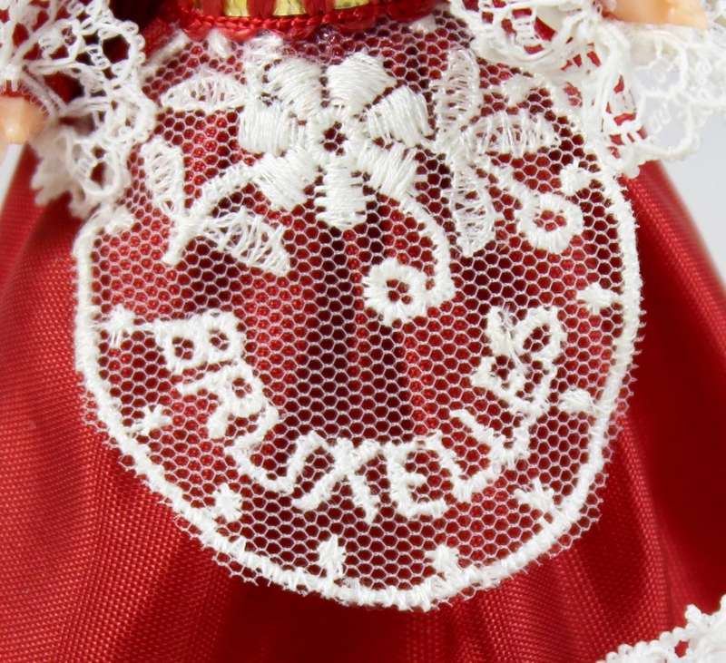 Bruxelles traditional dress doll