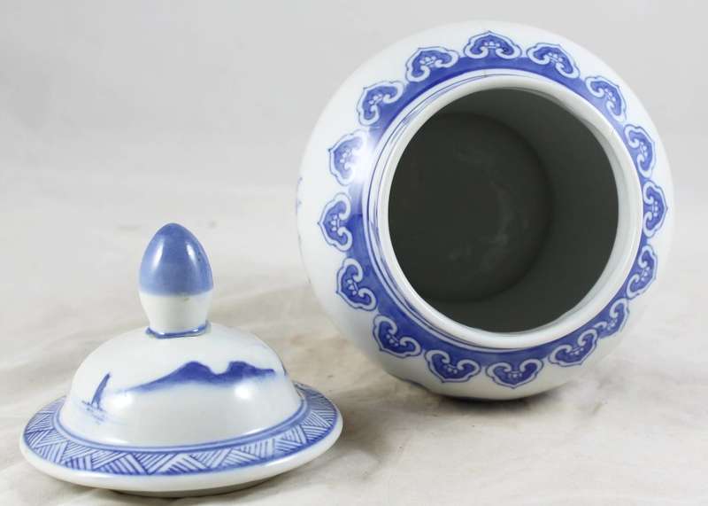 Blue & White - Chinese Lidded Container - Gorgeous! - Bid Now!!!