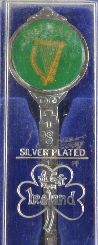Souvenir Spoon - Ireland - Beautiful!