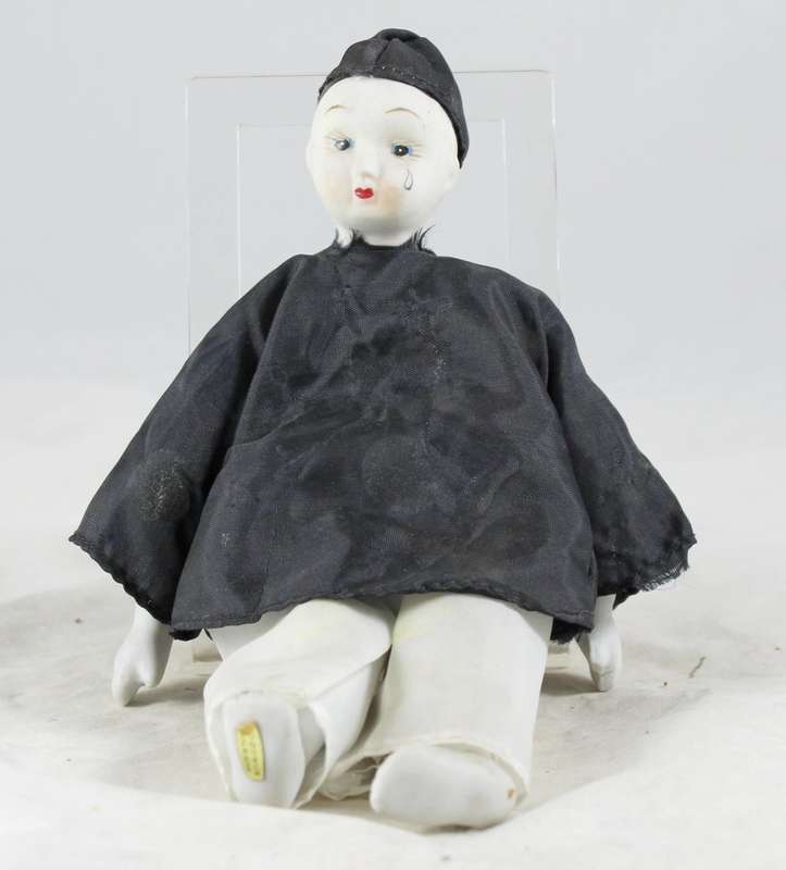 Sad Clown - Dressed in Black & White - Gorgeous!