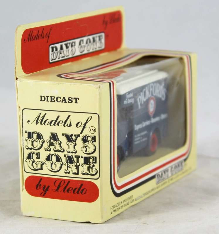 Lledo - Days Gone - Pickfords van