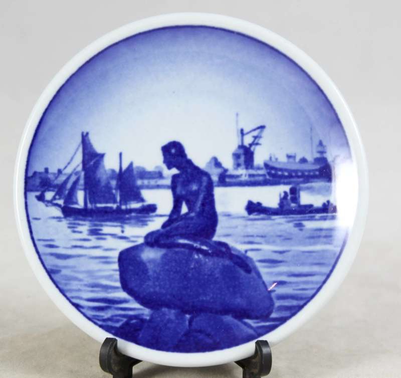 Royal Copenhagen Denmark - Trinket plate - Langelinie
