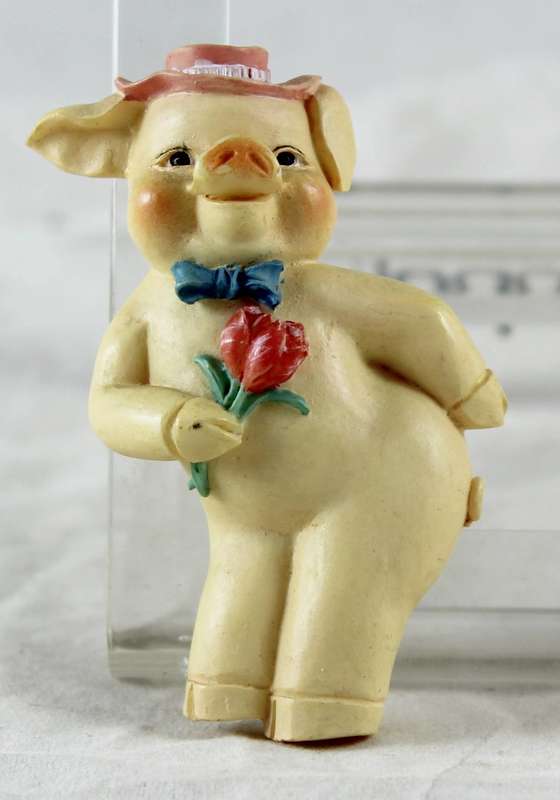 Pig Magnet - With Flowers & Hat - Gorgeous!
