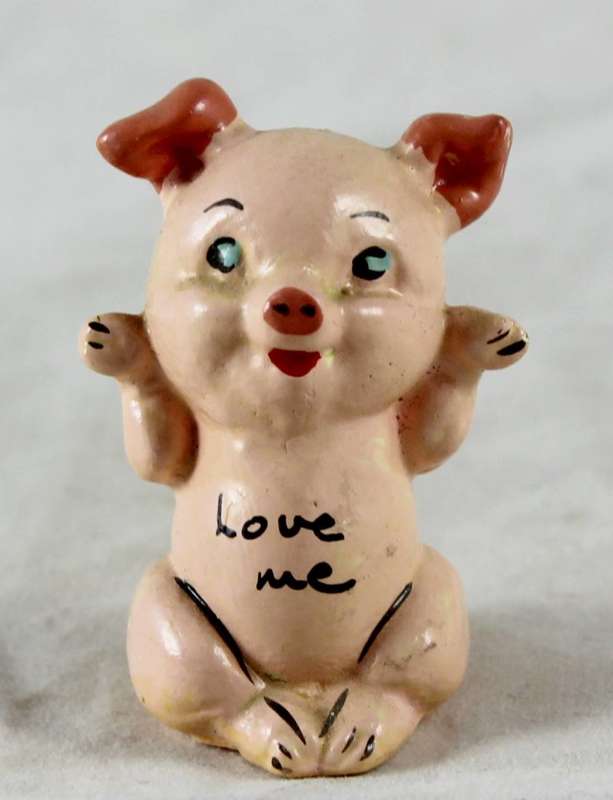 Small pig - love me