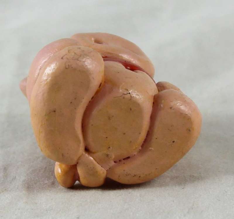 Little clay pig - red shirt
