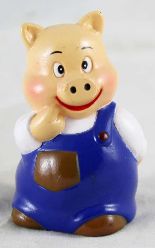 Pig sharpener - blue overalls