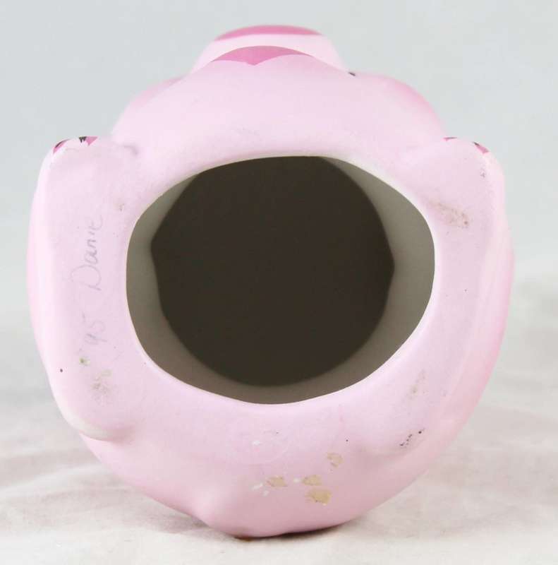 Pink pig with heart