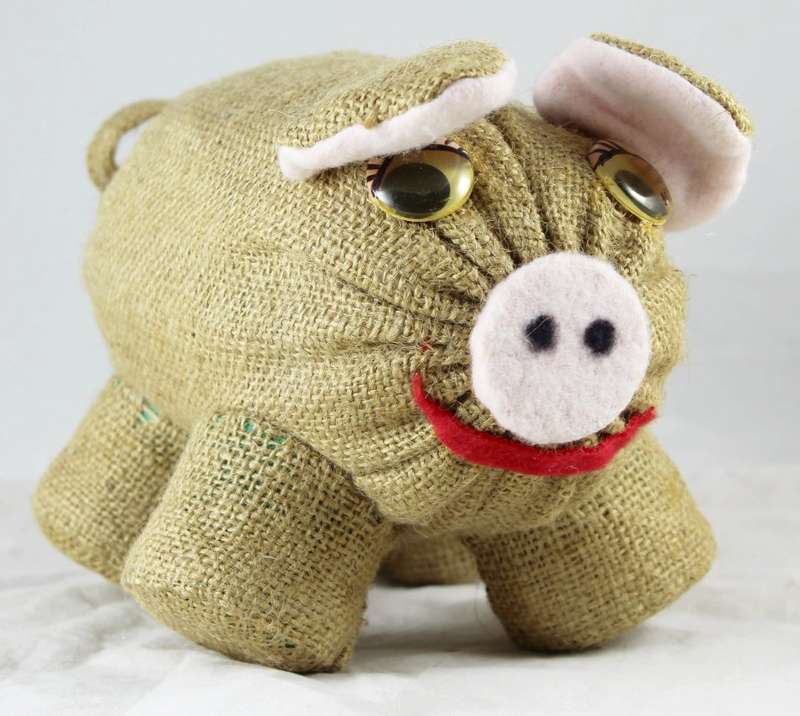 Pig door stopper