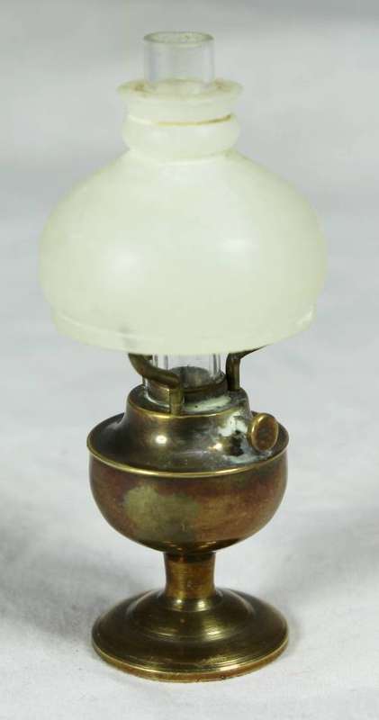 Solid - Miniature Brass - Paraffin Lamp - Gorgeous - Bid