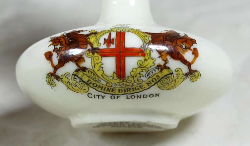 Kingsway - model of Vase de Nevers - City of London