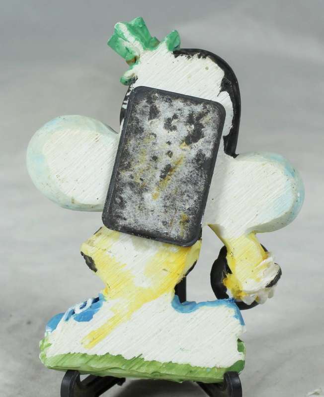fridge magnet - Bee playing cymbals