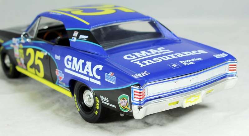 ERTL - Nascar - Chevrolet Chevelle - 1:18 scale model