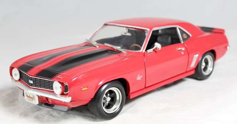 ERTL - 1969 Chevrolet Camaro SS 1752/5000 - LIMITED EDITION - 1:18 Scale Model - Bid Now!!