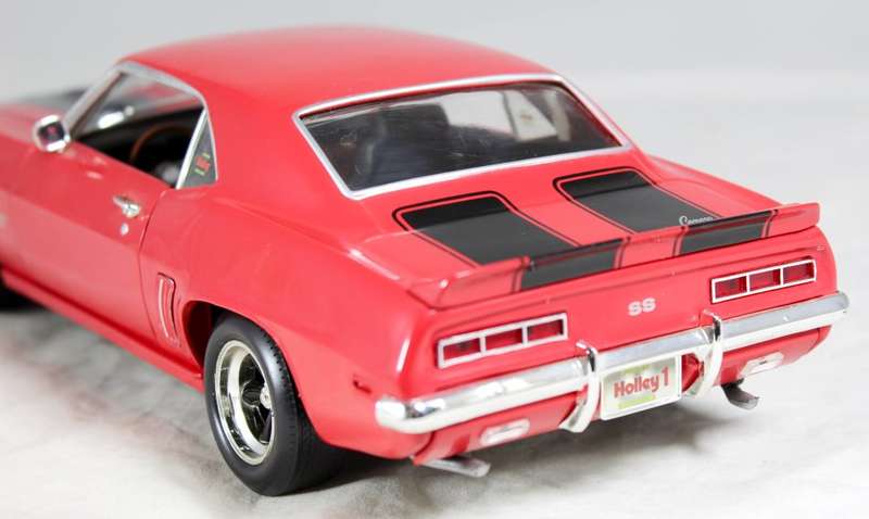 ERTL - 1969 Chevrolet Camaro SS 1752/5000 - LIMITED EDITION - 1:18 Scale Model - Bid Now!!