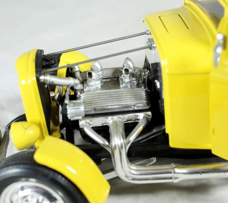 ERTL - 1932 Ford deuce coupe - 1:18 scale model