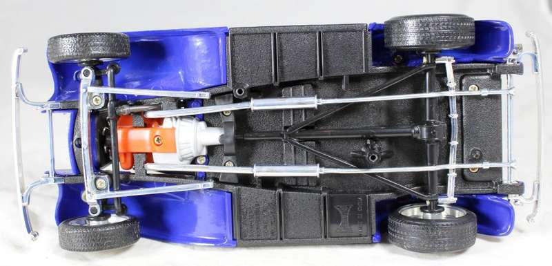 Road Legends - 1932 Ford Roadster - 1:18 scale model