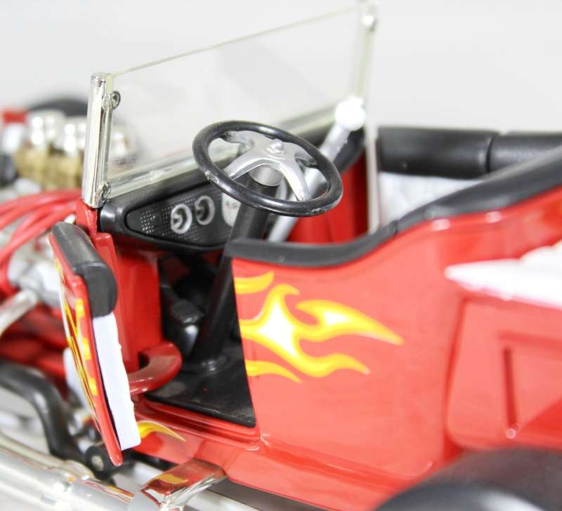 ERTL - Racing champions - 1923 Ford T-Bucket