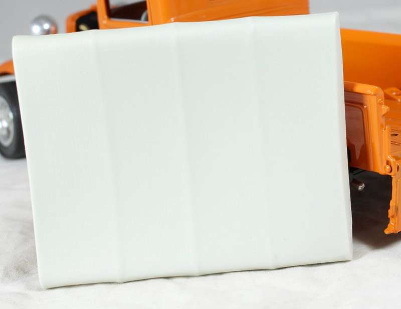 Road Signature - 1934 Ford pick-up - 1:18 scale model