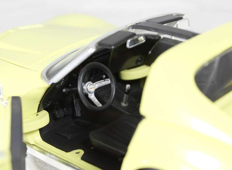 ERTL - 1968 Chev Corvette 427