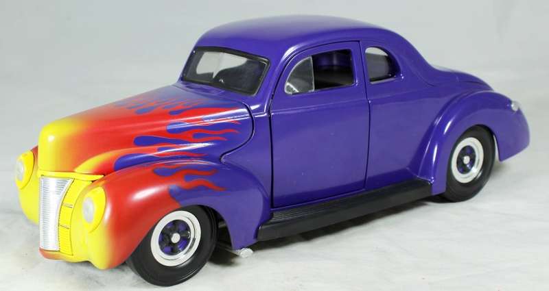 Universal hobbies - 1940 Ford Street Rod