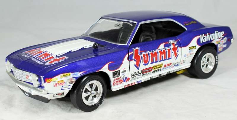 ERTL - 1969 Chevrolet Camaro - Summit Racing - LIMITED EDITION - 249/5000 - 1:18 Scale Model