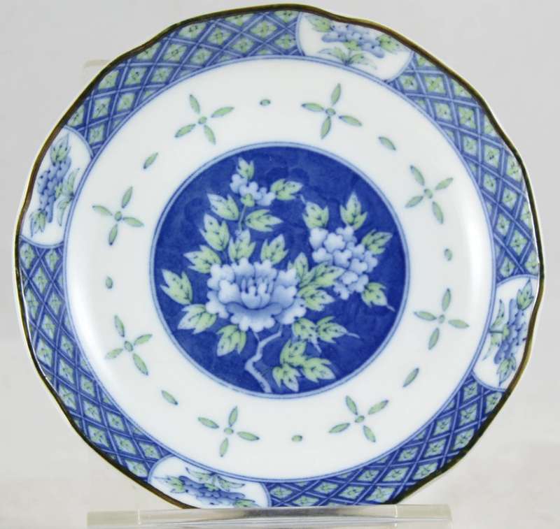 Chinese Blue & White - Small Bowl - Beautiful!